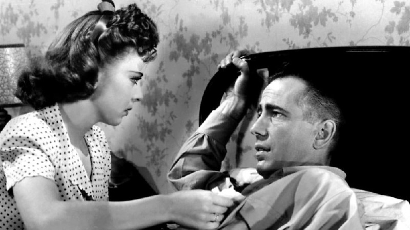 30 Best Movies Like Casablanca Every Fan Needs to Watch