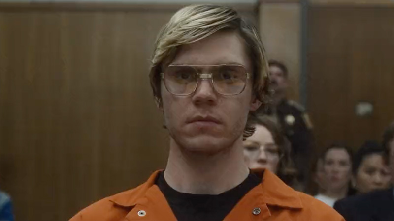 Dahmer - Monster: The Jeffrey Dahmer Story (2022)