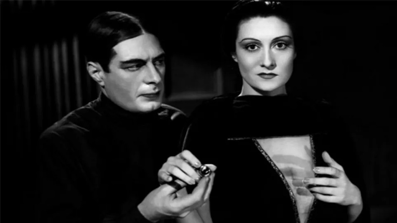 Dracula's Daughter (1936)