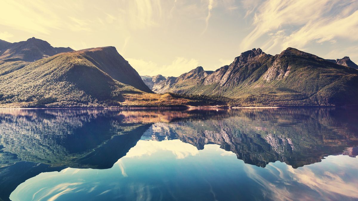 Iceland vs. Norway: Which Nordic Adventure Should You Choose?