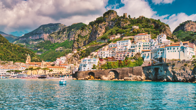 20 Beautiful Family Summer Destinations in Italy