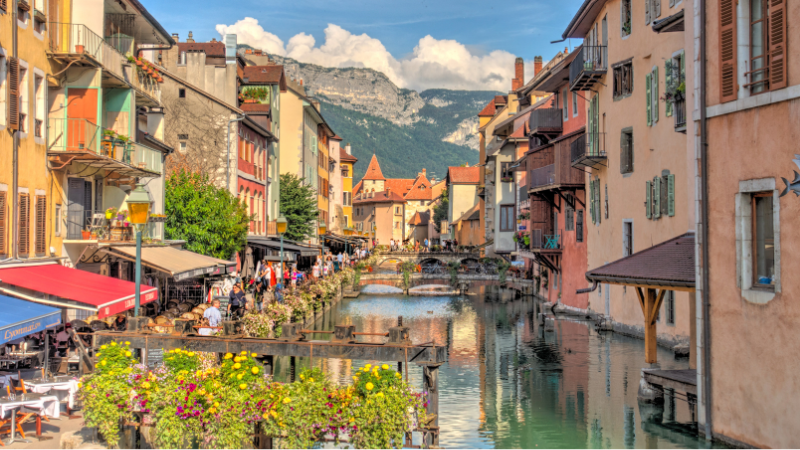 20 Beautiful Summer Destinations in France