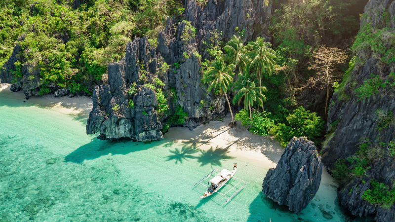 20 Beautiful Summer Destinations for Couples in Asia