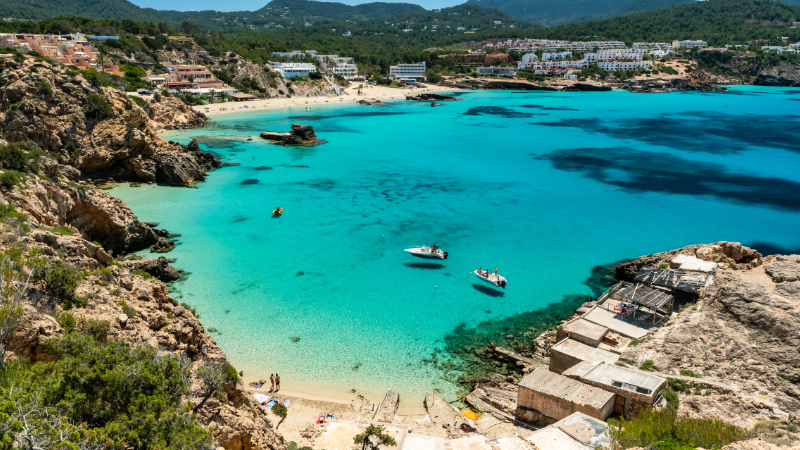 20 Beautiful Family Summer Destinations in Spain