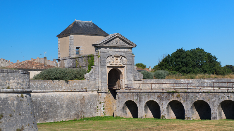 20 Beautiful Summer Destinations in France