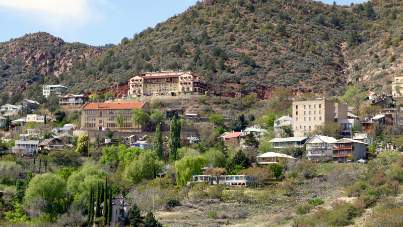 30 Spookiest Halloween Destinations in the U.S. for a Haunted Getaway