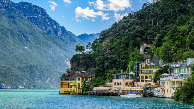 20 Beautiful Summer Destinations in Italy