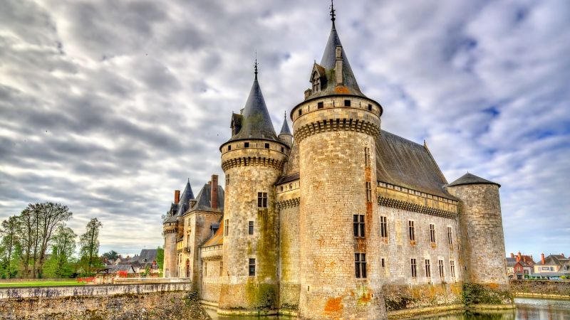 20 Beautiful Family Summer Destinations in France