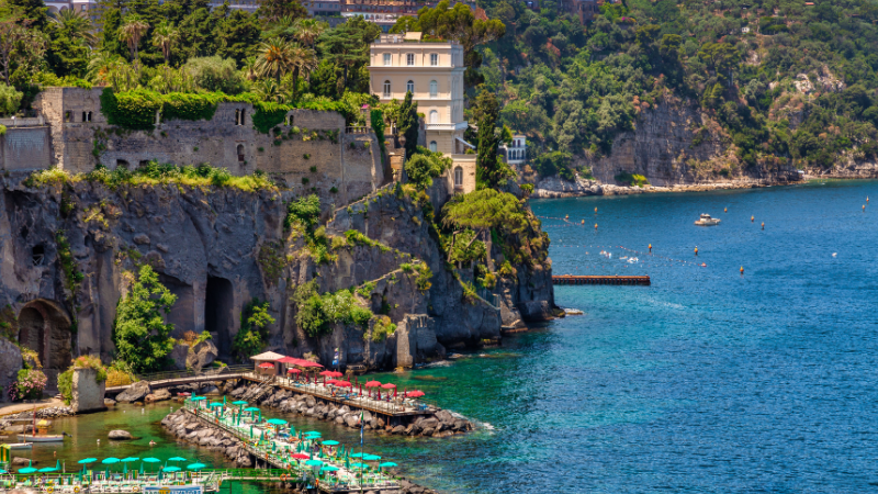 20 Beautiful Family Summer Destinations in Italy