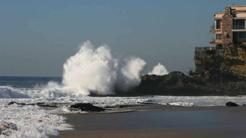 12 Hidden Beaches in California