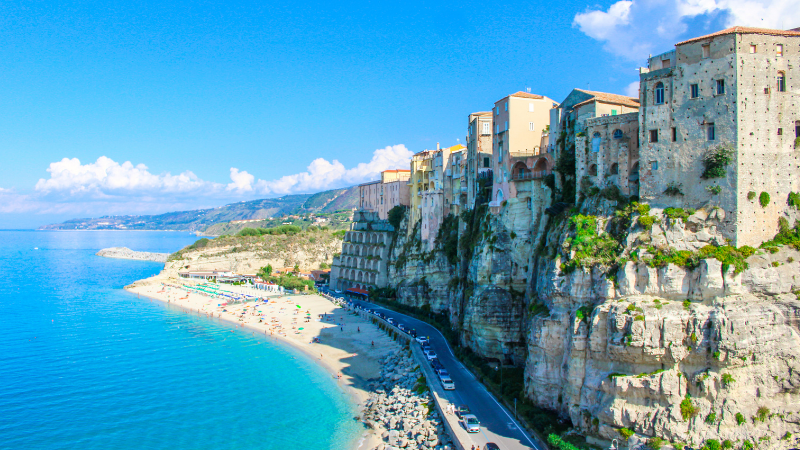 20 Beautiful Family Summer Destinations in Italy