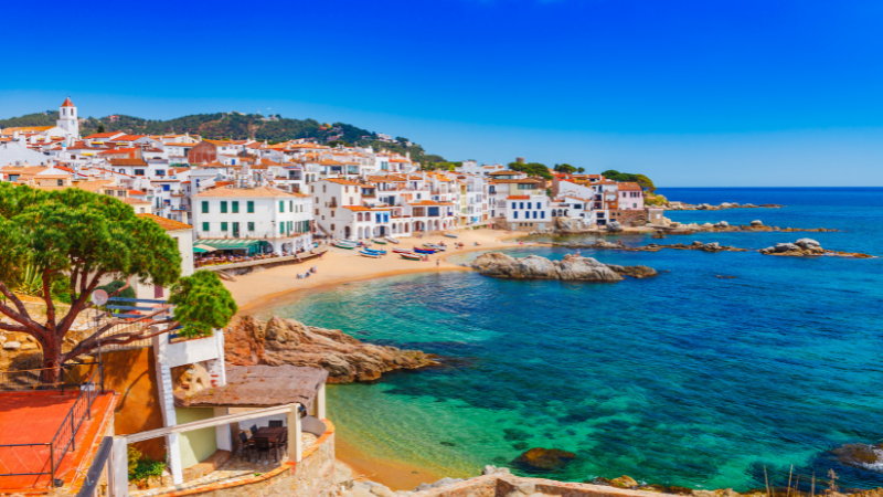 20 Beautiful Family Summer Destinations in Spain