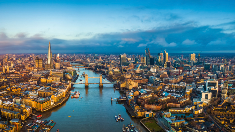 One Day in London, UK: Must-Visit Landmarks & Hidden Gems