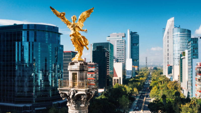 Mexico City vs. Guadalajara: Which Mexican Metropolis Should You Choose?