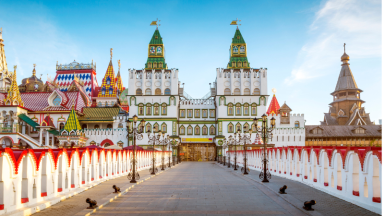 One Day in Moscow, Russia: Grand Palaces & Soviet Secrets