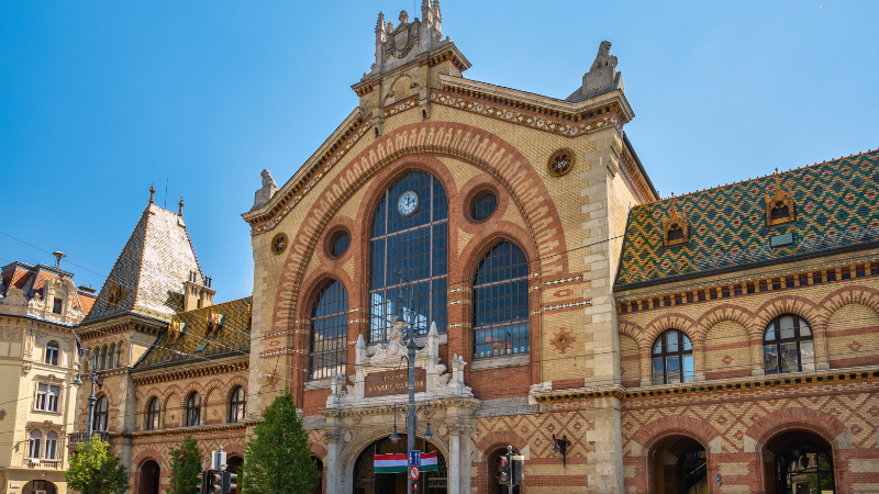 5 Days in Budapest: Thermal Spas, Ruin Bars & Historic Streets 5 Days in Budapest: Thermal Spas, Ruin Bars & Historic Streets