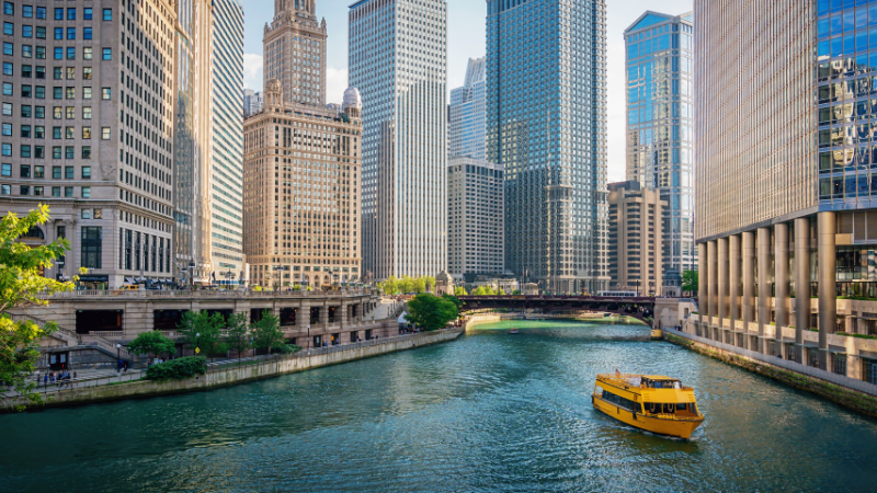 5 Days in Chicago: Deep-Dish Pizza, Jazz & Architectural Wonders 5 Days in Chicago: Deep-Dish Pizza, Jazz & Architectural Wonders