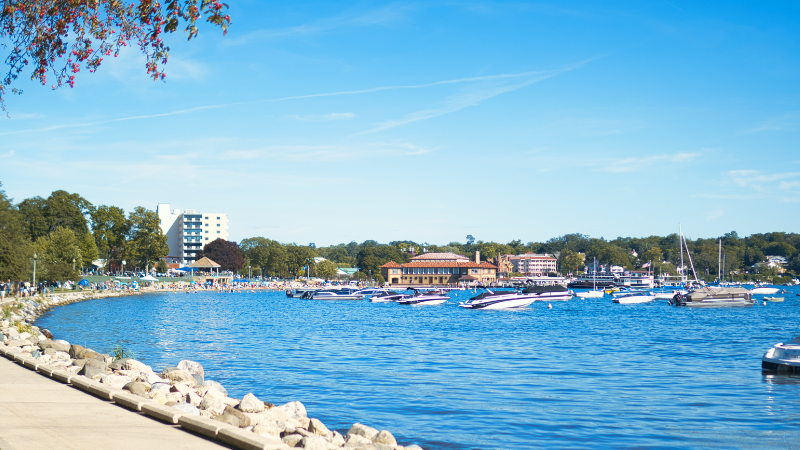 Day Trips from Chicago by Train, Bus, or Car: Midwestern Hidden Treasures Day Trips from Chicago by Train, Bus, or Car: Midwestern Hidden Treasures