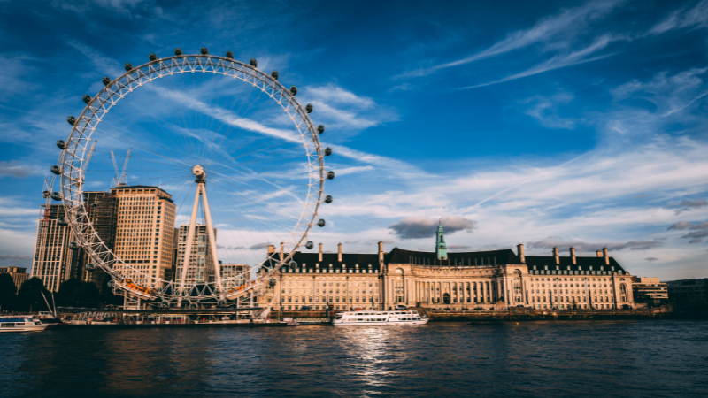 5 Days in London: Royal Landmarks, Pubs & Modern Wonders 5 Days in London: Royal Landmarks, Pubs & Modern Wonders