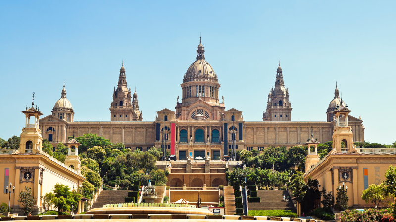 5 Days in Barcelona: Gaudí’s Masterpieces & Beachside Strolls 5 Days in Barcelona: Gaudí’s Masterpieces & Beachside Strolls