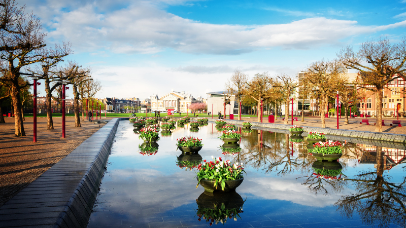 Three Days in Amsterdam: A Complete Guide to the City Three Days in Amsterdam: A Complete Guide to the City