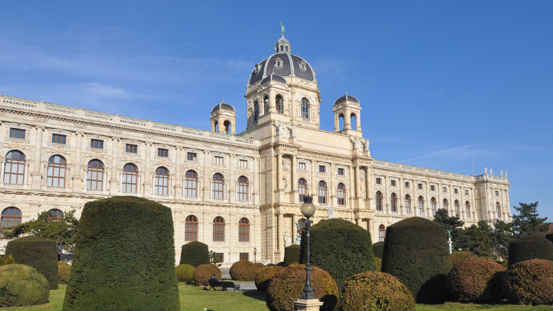 5 Days in Vienna: Imperial Palaces, Coffeehouses & Classical Music 5 Days in Vienna: Imperial Palaces, Coffeehouses & Classical Music