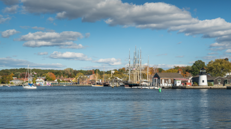 Day Trips from New York City by Train, Bus, or Car: Amazing Escapes from the Big Apple Day Trips from New York City by Train, Bus, or Car: Amazing Escapes from the Big Apple