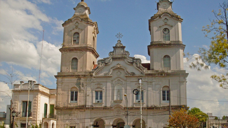 Day Trips from Buenos Aires by Train, Bus, or Car: Argentina’s Best-Kept Secrets Day Trips from Buenos Aires by Train, Bus, or Car: Argentina’s Best-Kept Secrets