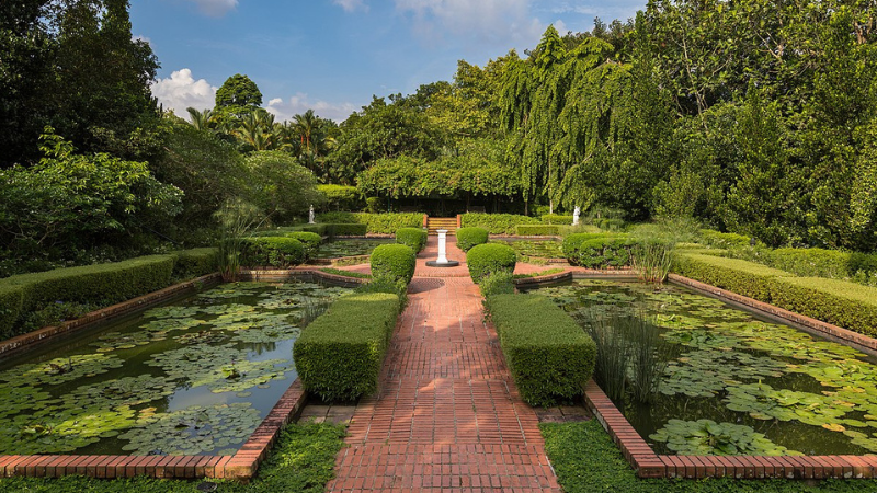 6 Days in Singapore: Futuristic Gardens and Foodie Havens 6 Days in Singapore: Futuristic Gardens and Foodie Havens