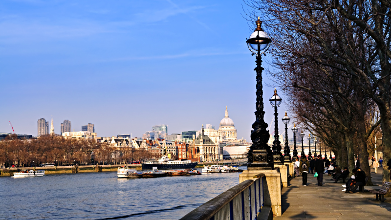 6 Days in London: Royal Landmarks and Riverside Pubs 6 Days in London: Royal Landmarks and Riverside Pubs