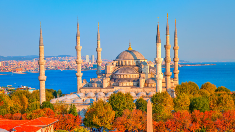 One Day in Istanbul, Turkey: Cross-Continental Charms & Historic Sights One Day in Istanbul, Turkey: Cross-Continental Charms & Historic Sights