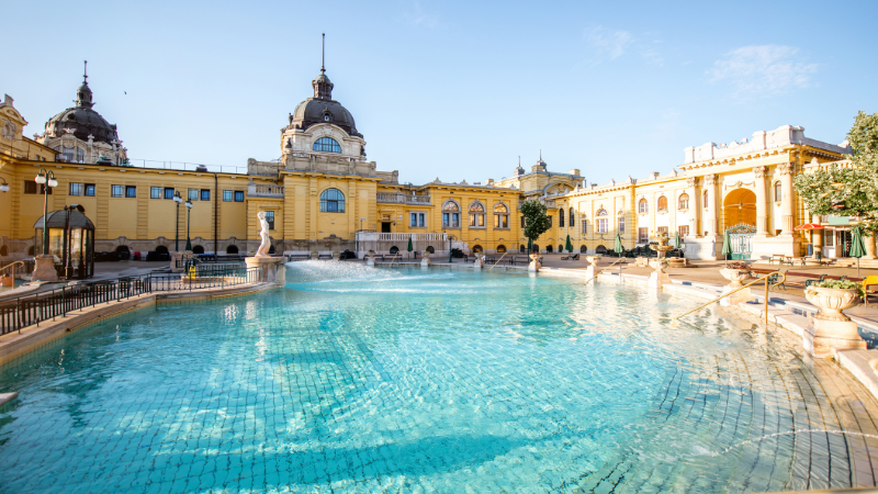 5 Days in Budapest: Thermal Spas, Ruin Bars & Historic Streets 5 Days in Budapest: Thermal Spas, Ruin Bars & Historic Streets