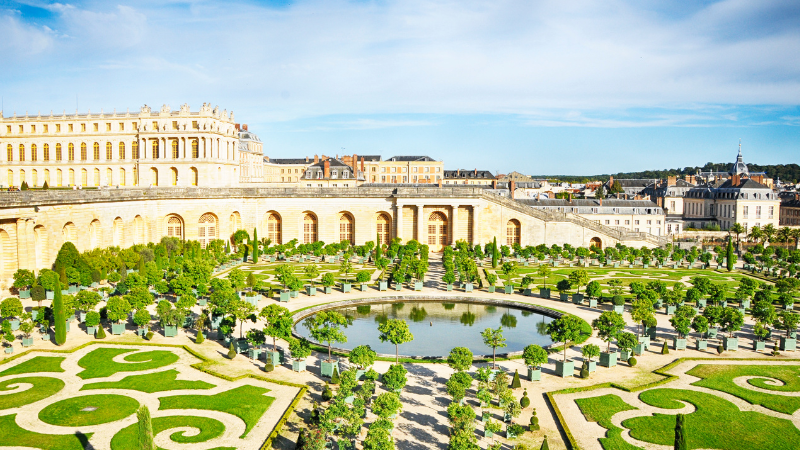 Day Trips from Paris by Train, Bus, or Car: Discover Nearby Hidden Treasures Day Trips from Paris by Train, Bus, or Car: Discover Nearby Hidden Treasures