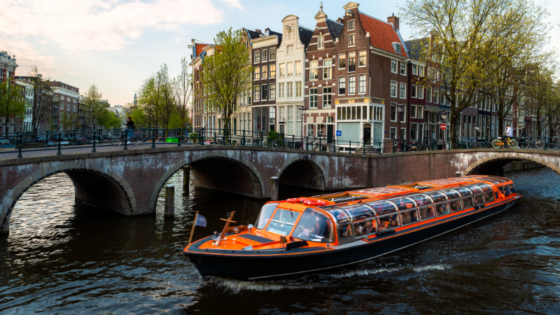 6 Days in Amsterdam: Canals, Bicycles, and Hidden Art Gems 6 Days in Amsterdam: Canals, Bicycles, and Hidden Art Gems